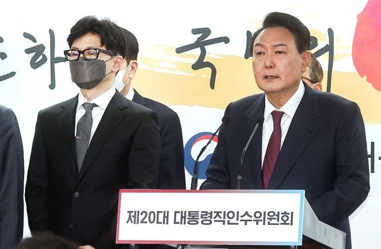 윤석열 대통령 당선인(사진 오른쪽)과 한동훈 법무부 장관 후보자 ⓒ뉴시스